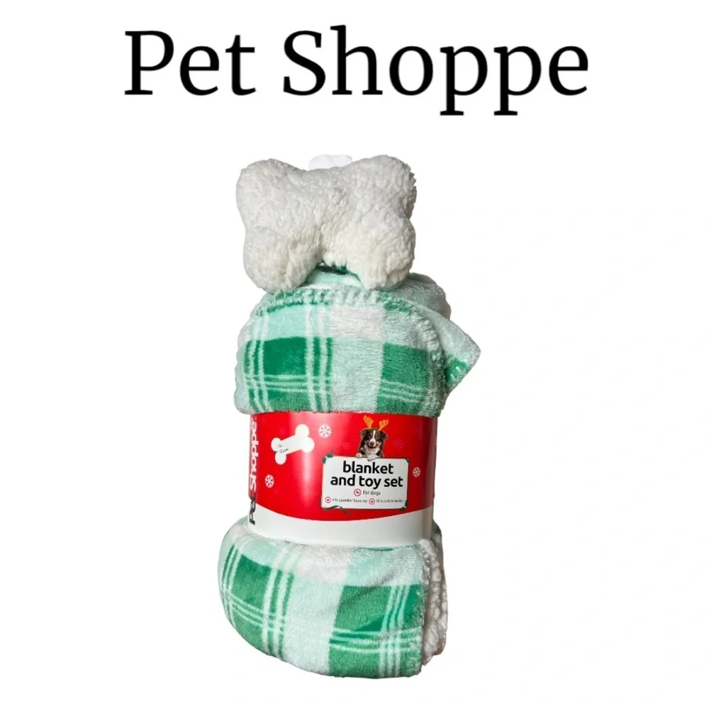 NWT Pet Shoppe Green and White Blanket & Toy Bone with Squeaker Set